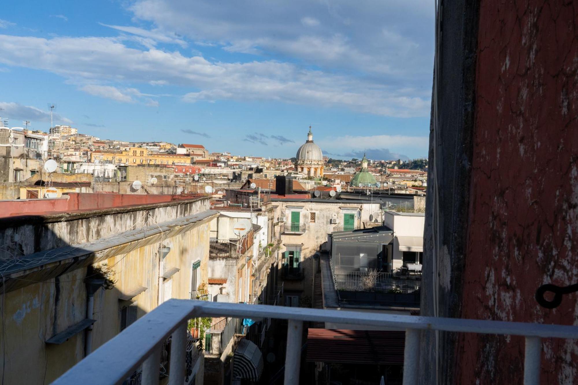 Domus Sibyllina, Palazzo Cavalcanti Nápoles Exterior foto